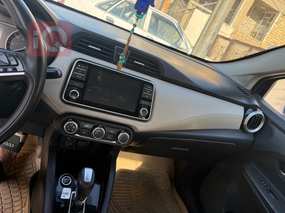 نیسان ڤێرسا